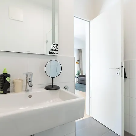 Apart-hotel Limehome Eickhoffstrasse 4*